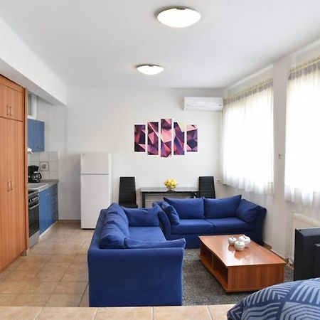 A Modern Bright Studio In The Center Of Castória Exterior foto